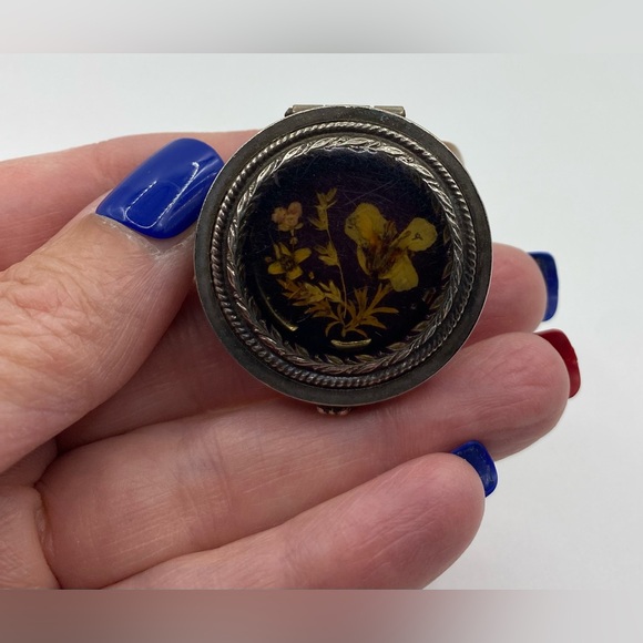 Silver Etched Dried Flower Hinged Trinket Box Vintage - Picture 6 of 14